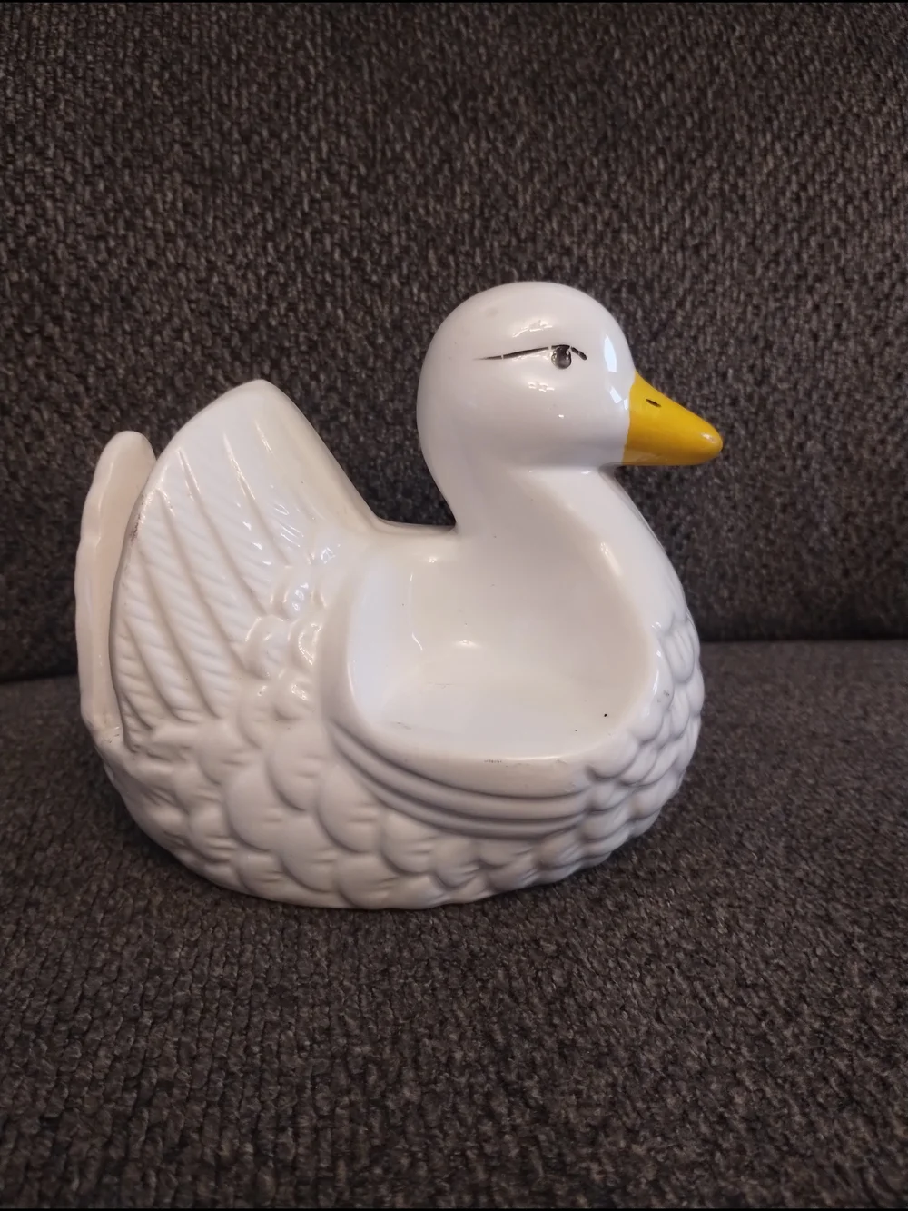 Cottage Core White Ceramic Swan Decorative  with Yellow Beak Napkin And Shaker